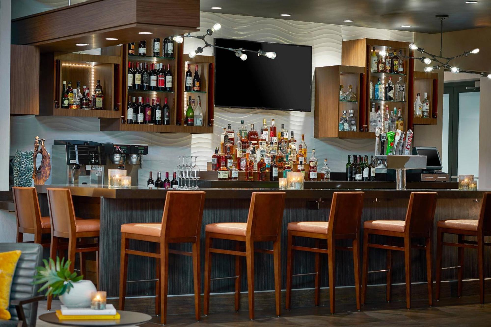 Renaissance Chicago Glenview Suites Hotel Экстерьер фото