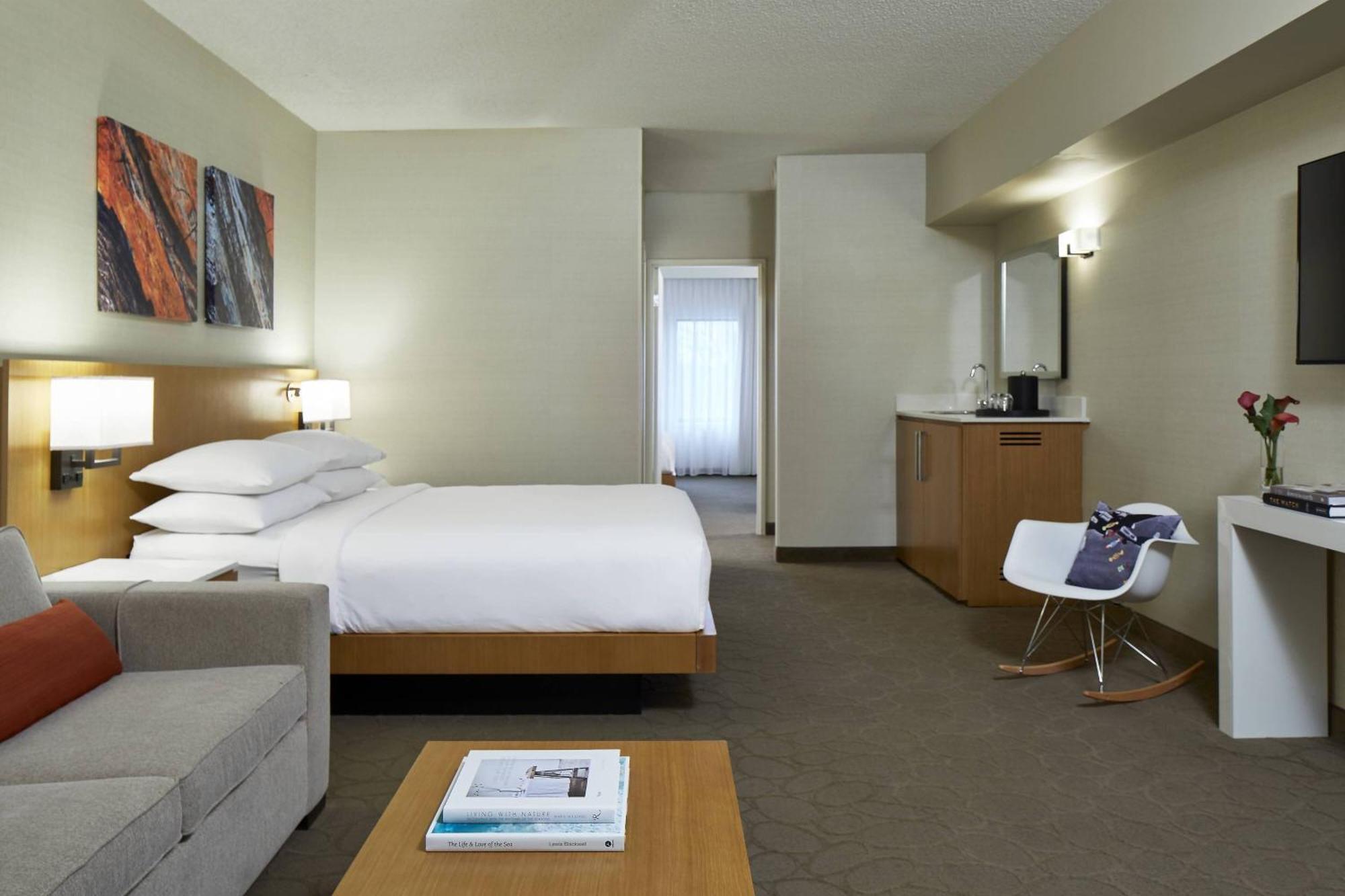 Renaissance Chicago Glenview Suites Hotel Экстерьер фото