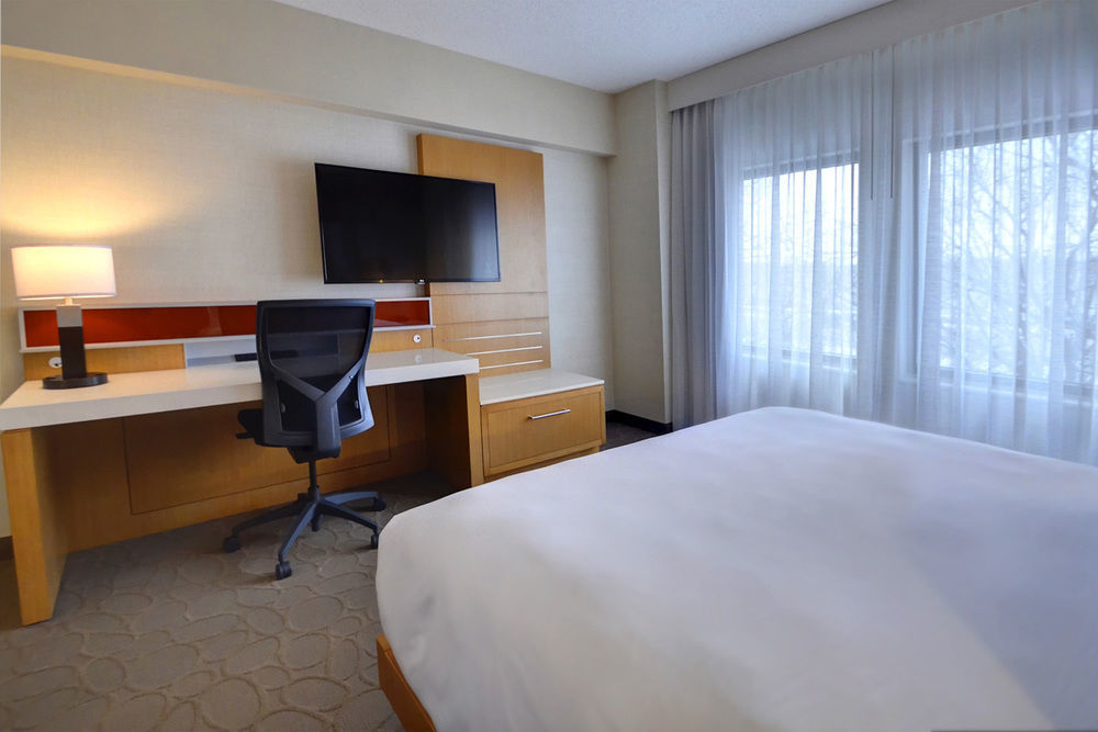 Renaissance Chicago Glenview Suites Hotel Экстерьер фото